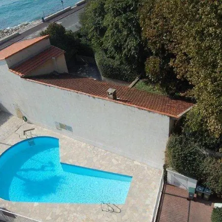 Menton, 3 Pièces, 4 Personnes - Fr-1-196-183 *