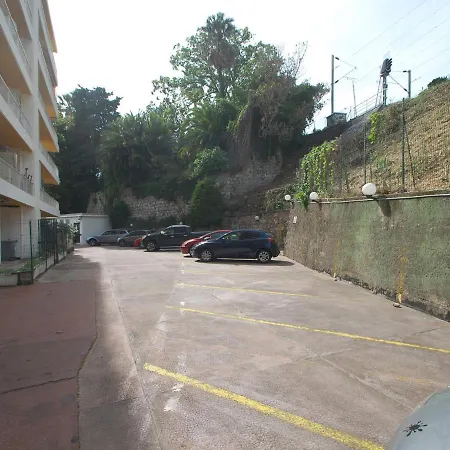 Menton, 3 Pièces, 4 Personnes - Fr-1-196-183